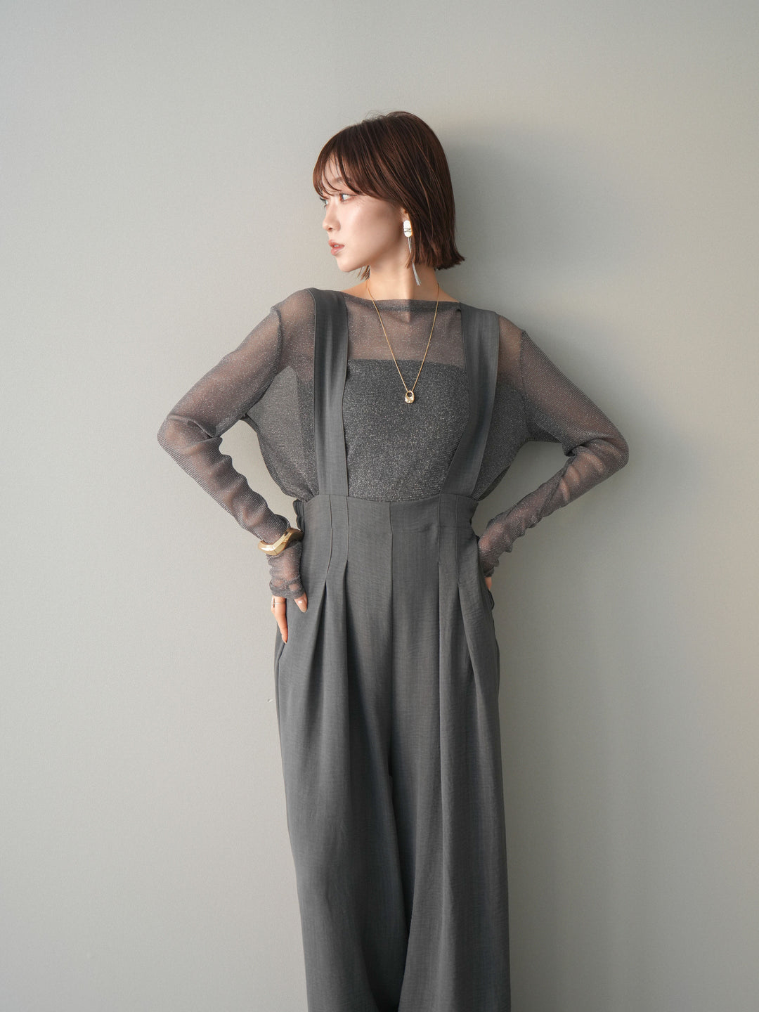 [予約]シボ加工ハイウエストタックサロペット/charcoal