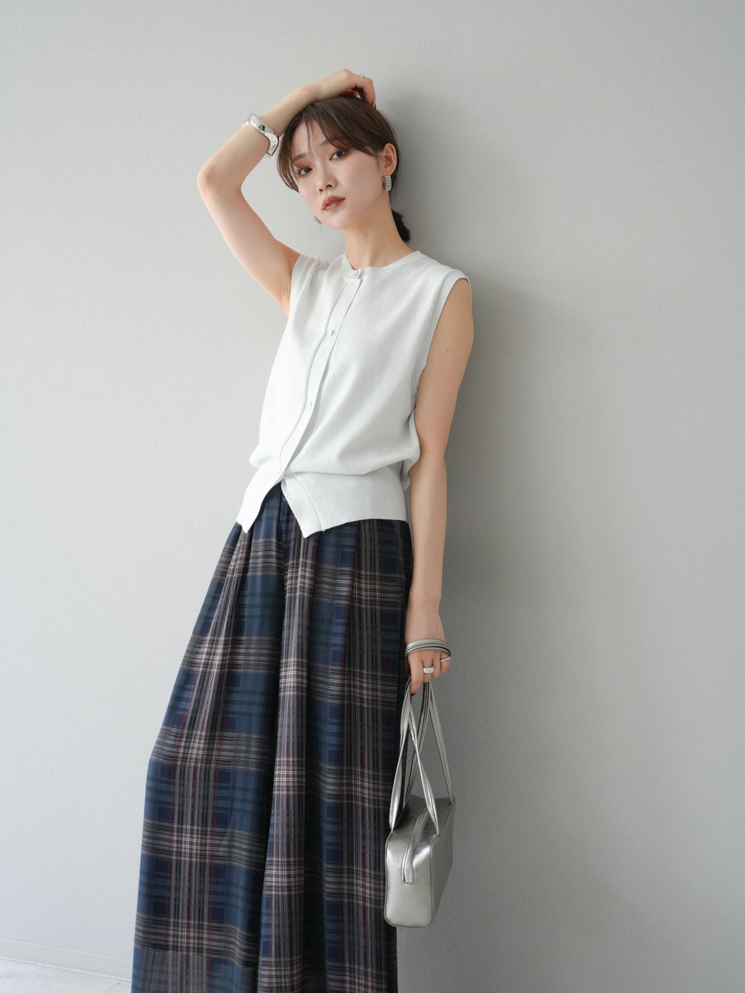 [SET] 金銀絲針織背心 + 透視格紋寬鬆褲 (2 件套)