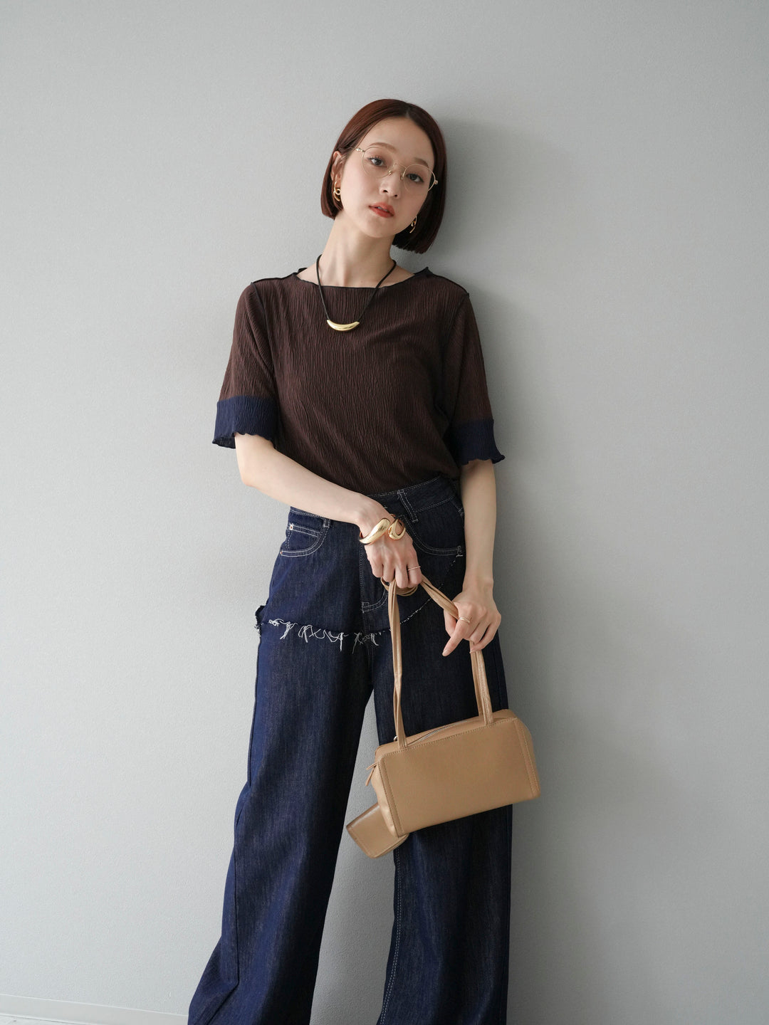 [SET] 百褶同色船領套頭衫 + 臀部設計牛仔褲（2 件組）