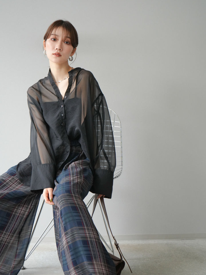 [SET] 亮面透視立領襯衫 + 透視格紋寬鬆褲 (2 件套)