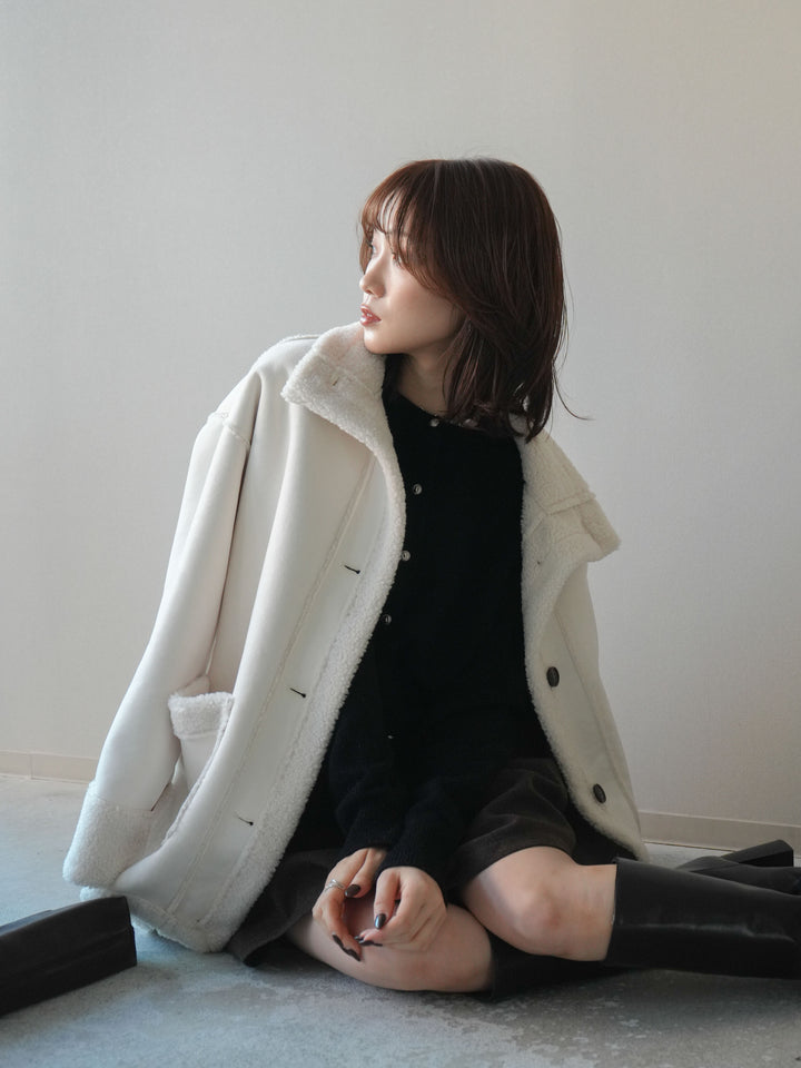 [予約]スタンドネックフェイクムートンミディアムコート/ivory
