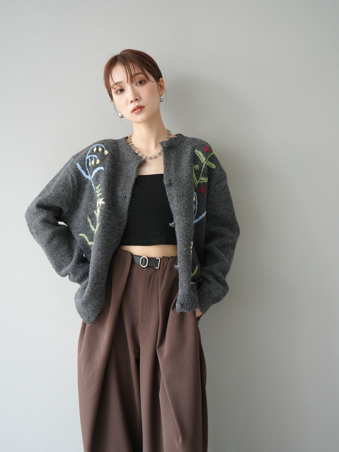[SET]フラワー刺繍ニットカーディガン+ベルト付タックワイドパンツ(2set)