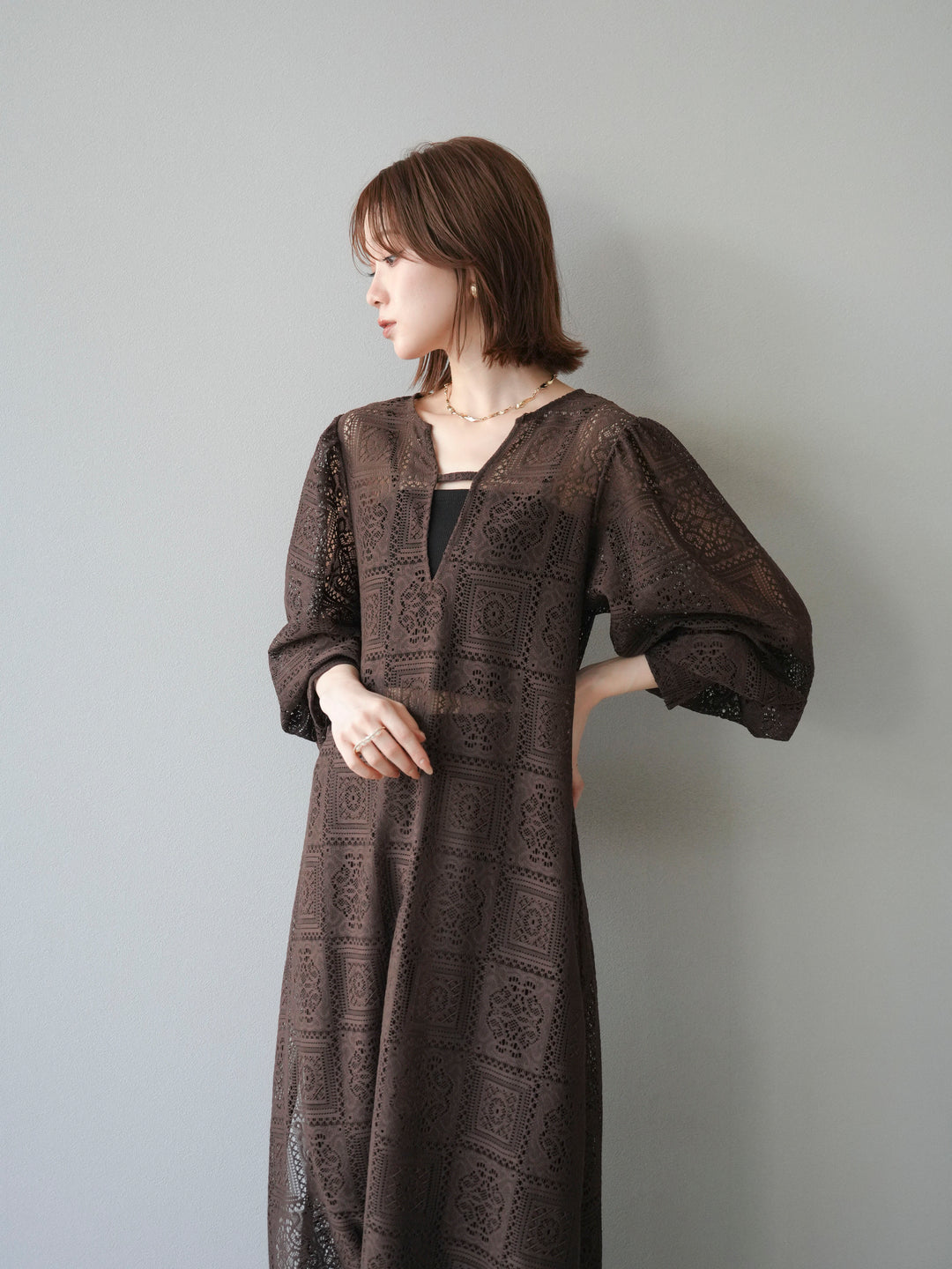 【套裝】塊蕾絲捲袖洋裝+塊蕾絲寬褲（2套）