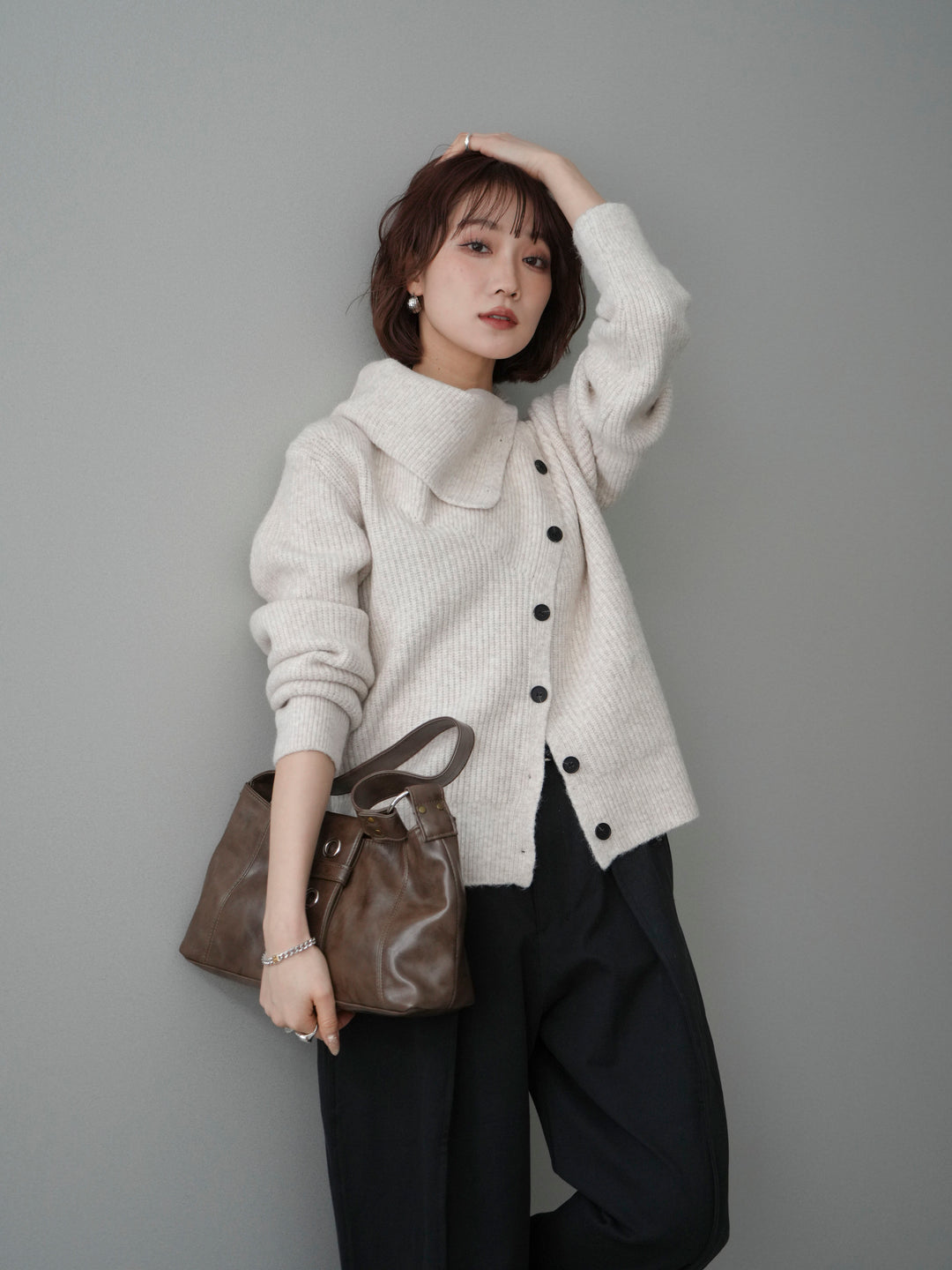 [SET]ハイネックデザインボタンニットカーディガン+ハイネックデザインボタンニットカーディガン(2set)