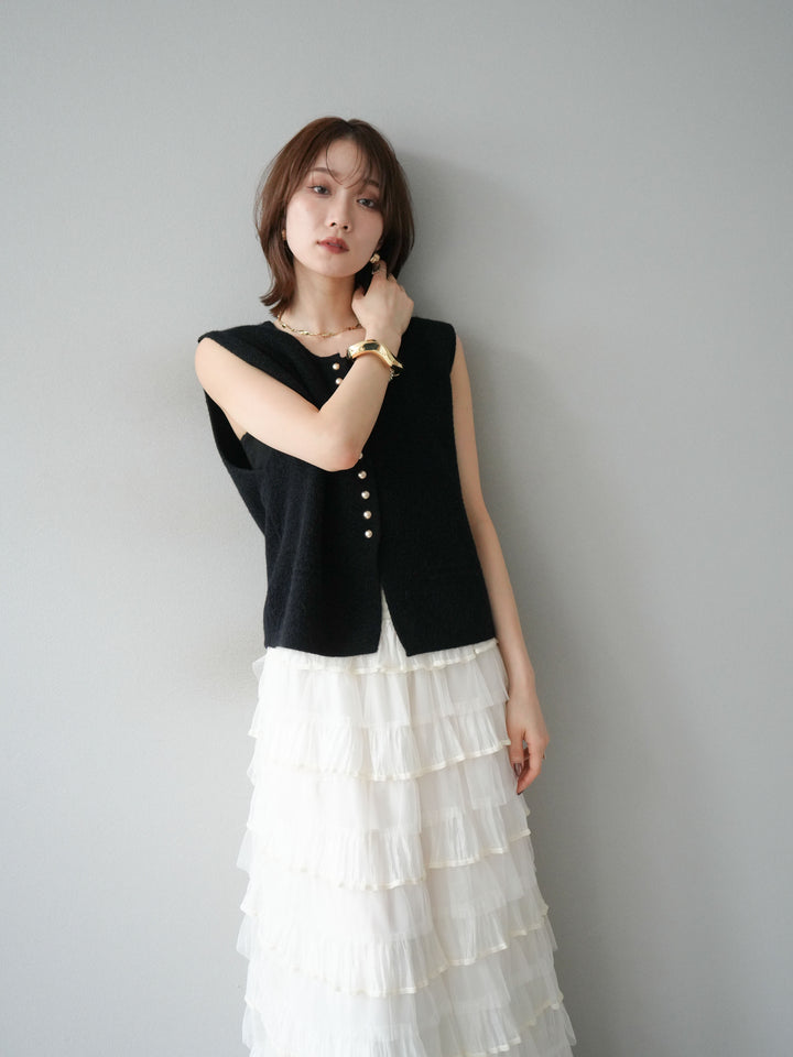 [予約]ゴールドボタンコンパクトニットベスト/ブラック