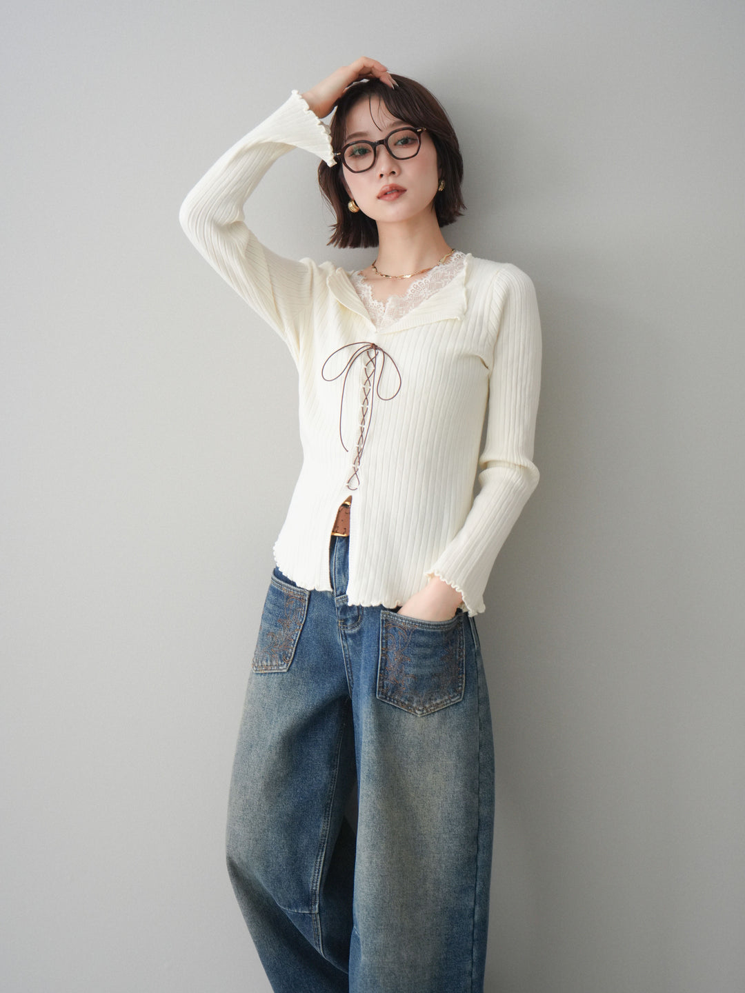 [予約]レースネックレースアップリブニットトップス/ivory