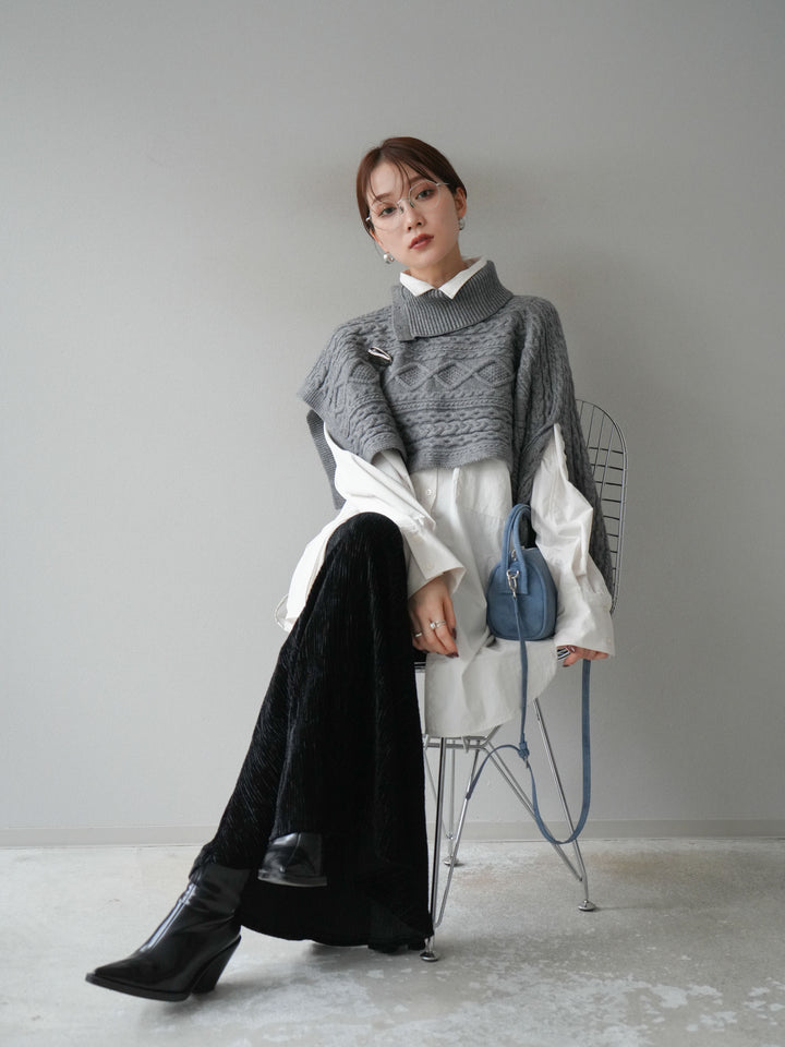 [予約]ケーブル編みニットケープ/グレー