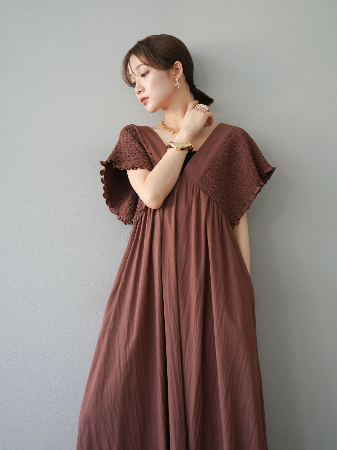 [SET] 褶皺V領連身裙 + 褶皺V領連身裙 (2件套)