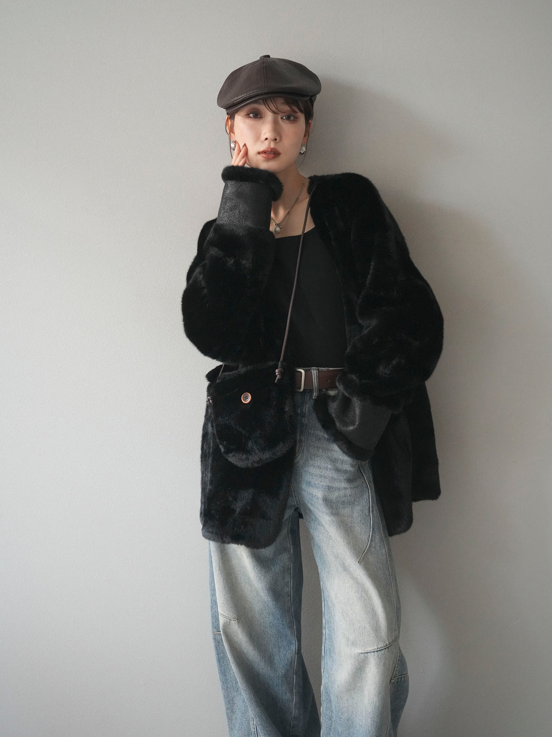 [SET]バッグ付エコファーノーカラーコート+ベルト付カーブデニムパンツ(2set)