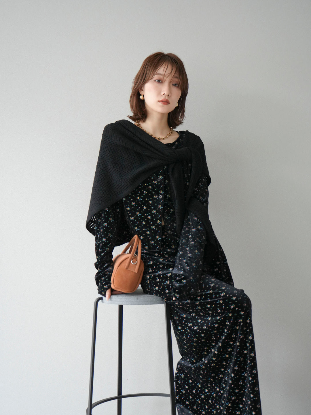 [SET]ベロアフラワープリントカーディガン+ベロアフラワープリントIラインスカート(2set)