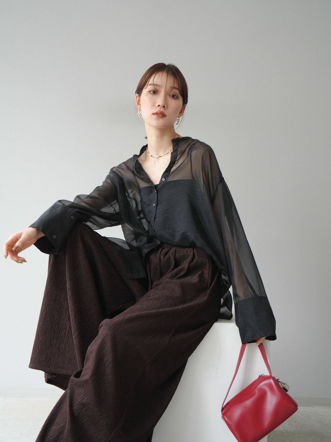 [SET] 亮面透視立領襯衫 + 柳葉寬褲 (2set)