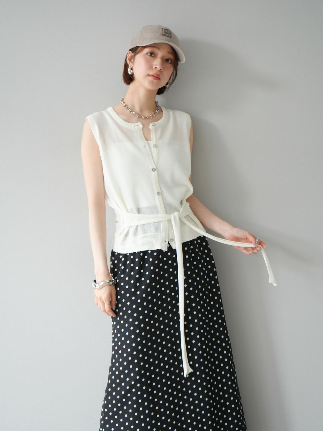 [予約]ウエストベルトニットベスト/アイボリー