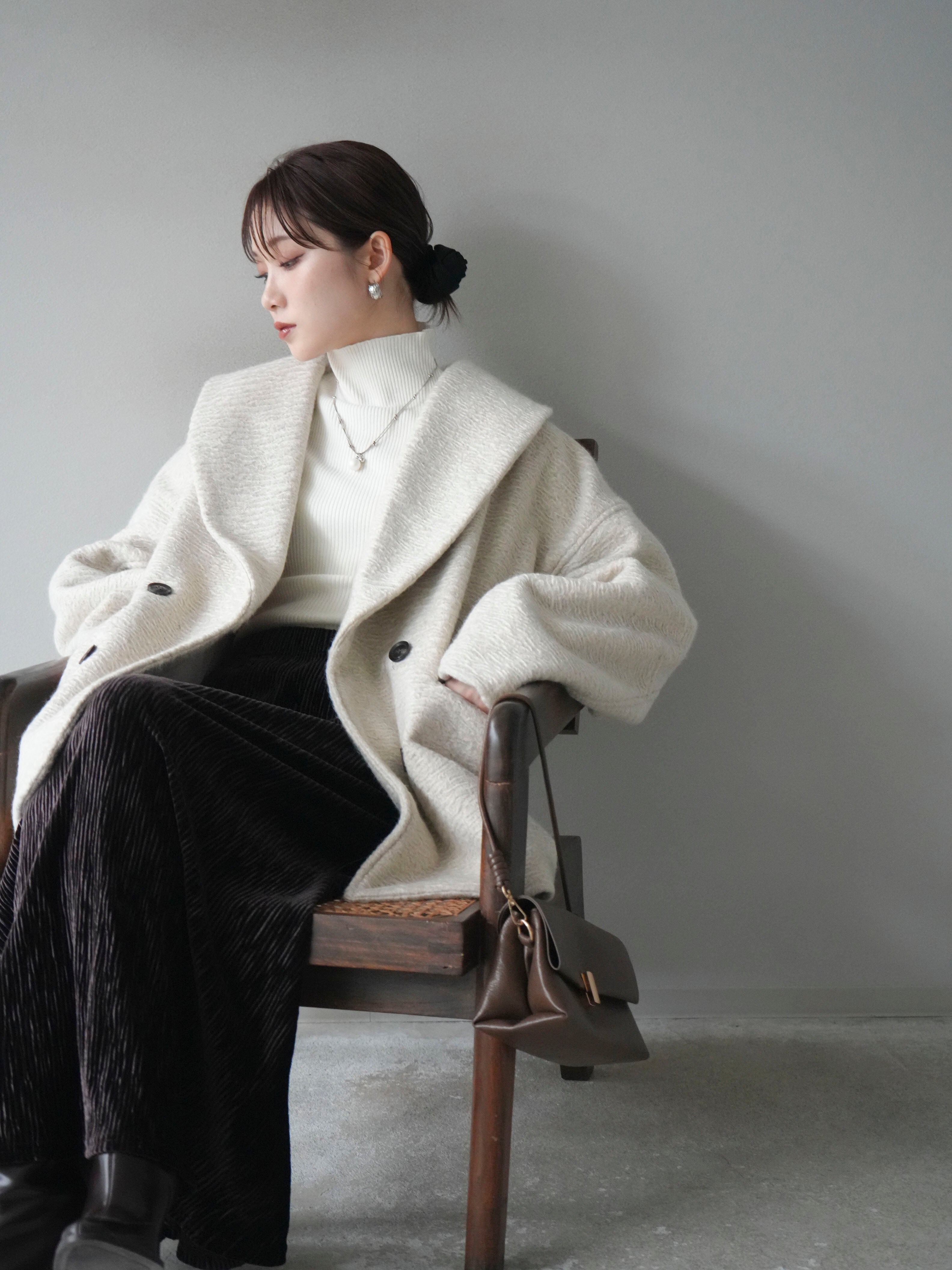 予約]ロービング襟付きミドルコクーンコート/ivory – Lumier