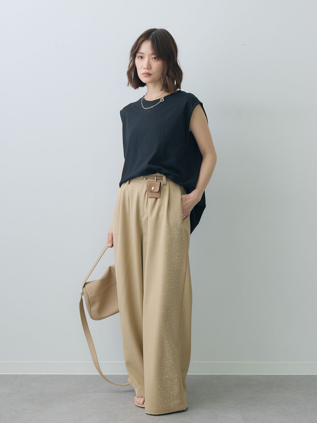 [SET]オーバーサイズノースリカットソー+ポーチベルト付サイドビジュータックワイドパンツ(2set)