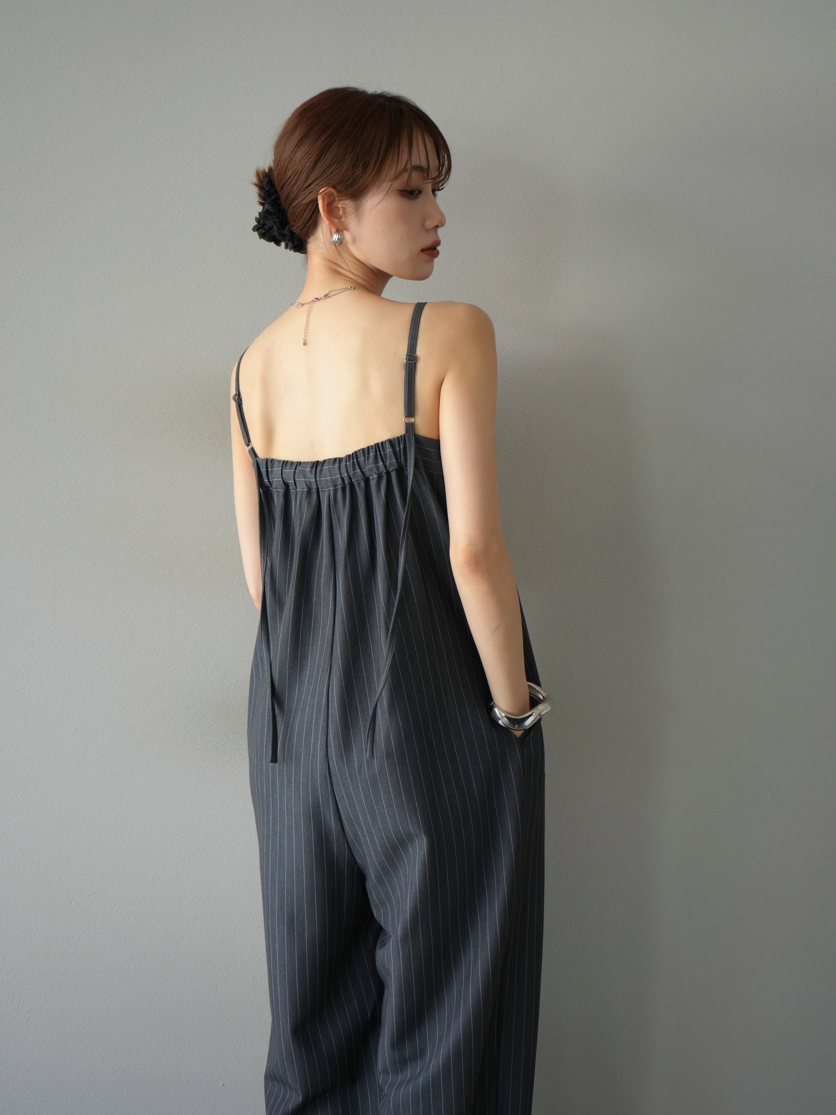 vivadaraプロフ必読　チャコールグレーS 予約]サテン切替ピンストライプサロペット/グレー – Lumier