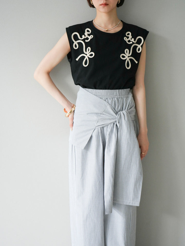 [SET]コード刺繍フレンチスリーブTシャツ+ウエスト巻きストライプイージーパンツ(2set)