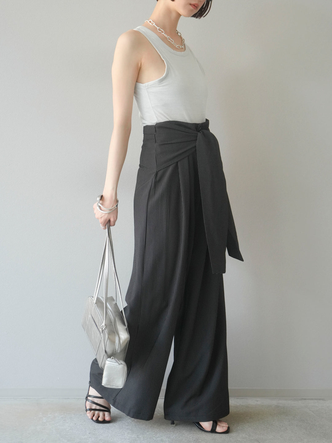 【預購】條紋裹腰闊腿褲/黑色