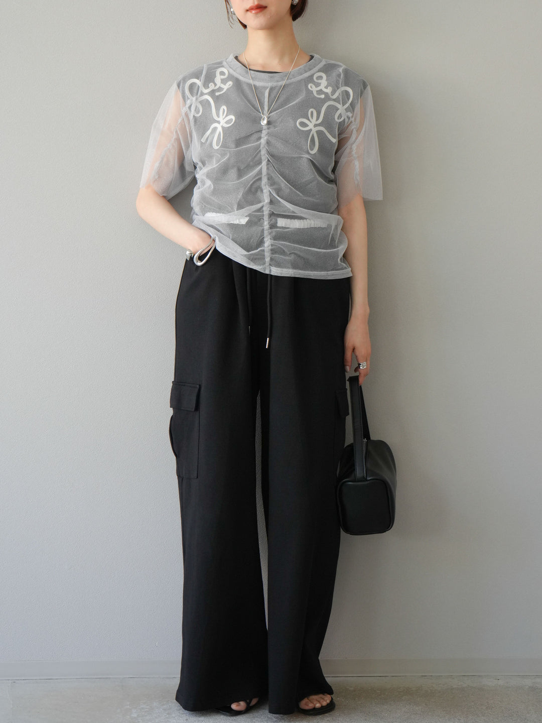 [SET]ラメチュールシャーリングプルオーバー+コード刺繍フレンチスリーブTシャツ+ウエストラインサイドポケットスウェットパンツ(3set)