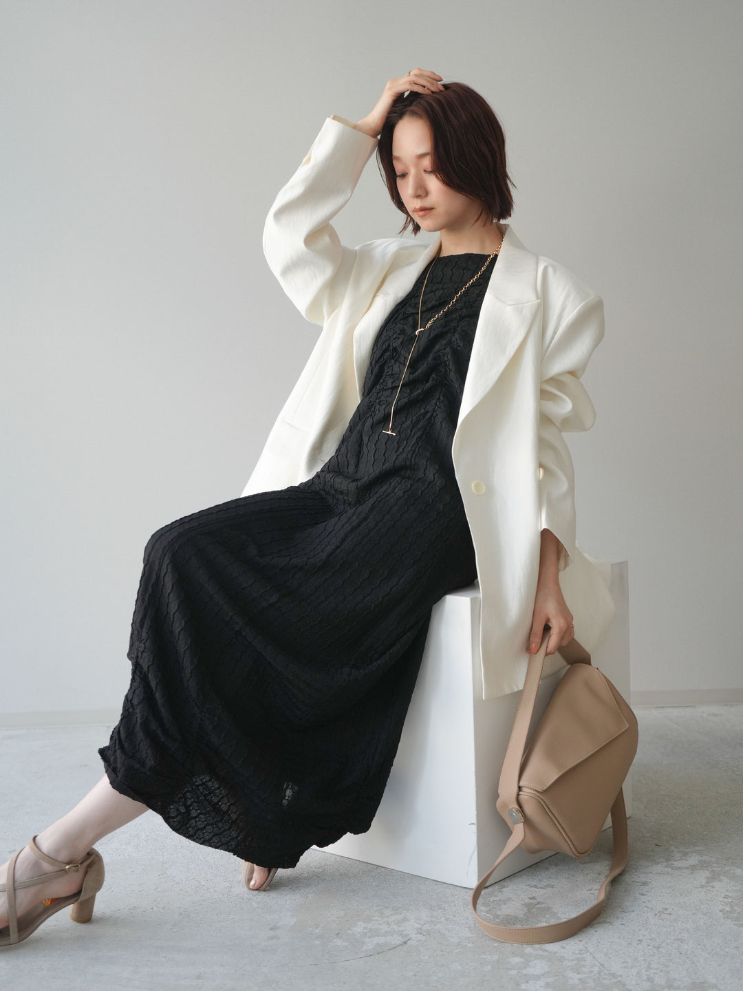 [SET]シャーリングジャガードノースリーブワンピース+エフォートレステイラードジャケット(2set)