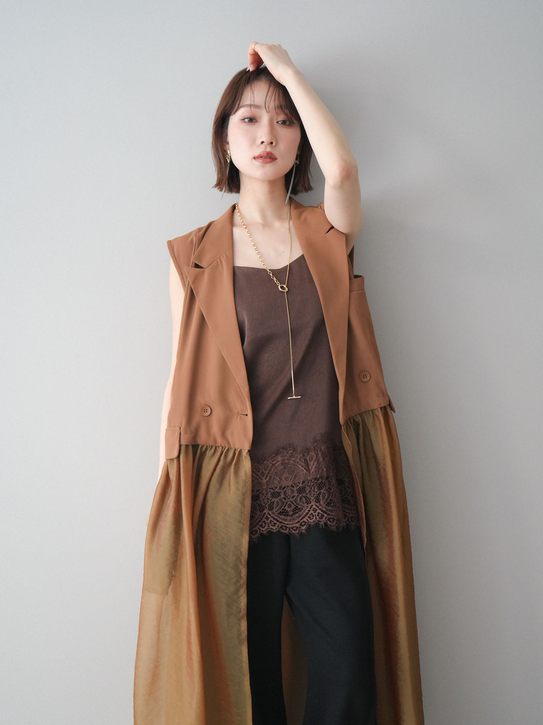 [SET]シアーレイヤードテーラードロングジレ+レーストリムキャミソール+2WAYデザインスウェットパンツ(3set)