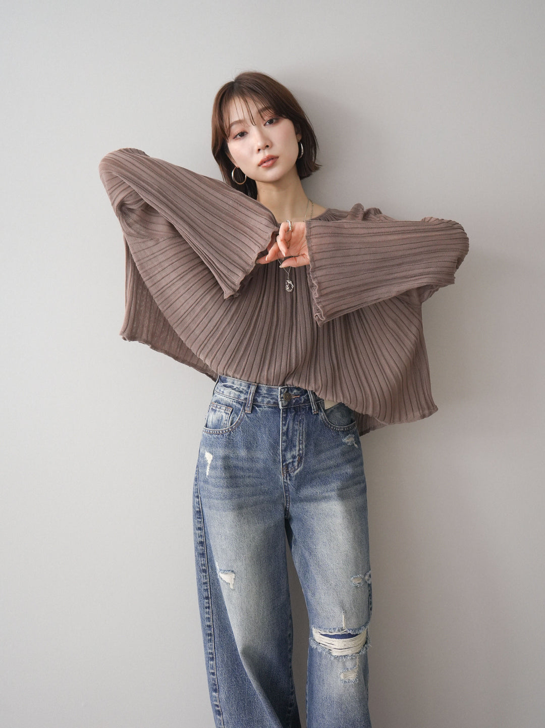 [SET]プリーツシアーフレアスリーブニットトップス+ダメージデニムセミワイドパンツ(2set)