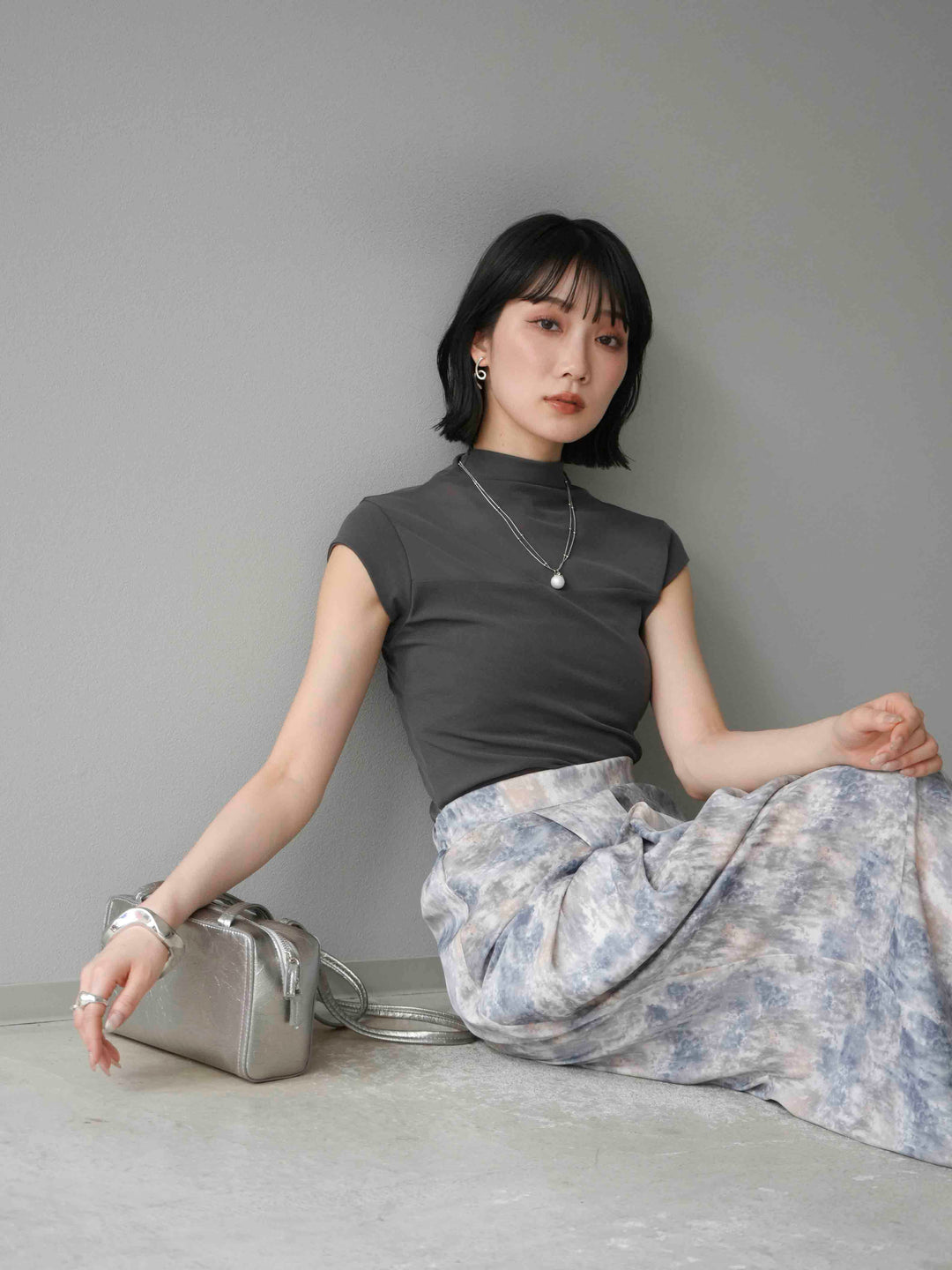 [予約]シアー切替ストレッチトップス/チャコール