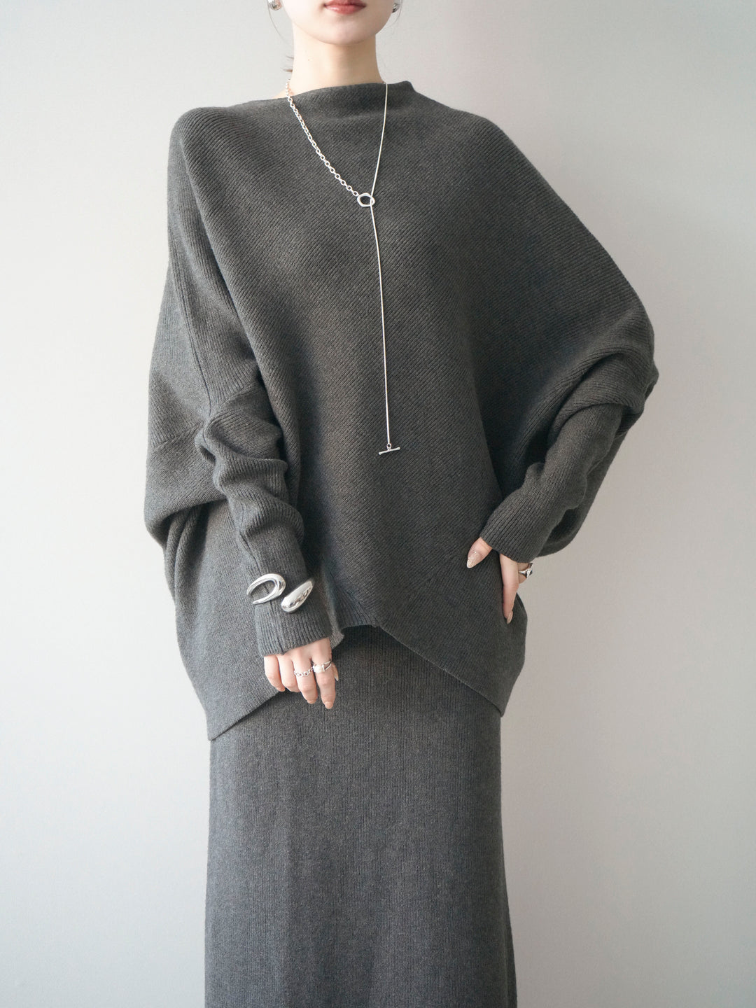 [SET]ウール混ドルマンニット&スカートSET UP+選べるアクセセット(2set)