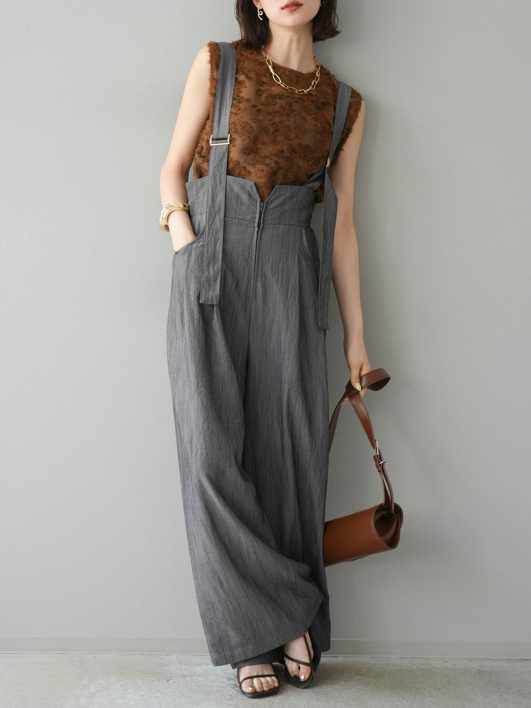 [SET]ストリングデザインハイウエストサロペット+ニュアンスフリンジジャガードノースリーブブラウス(2set)