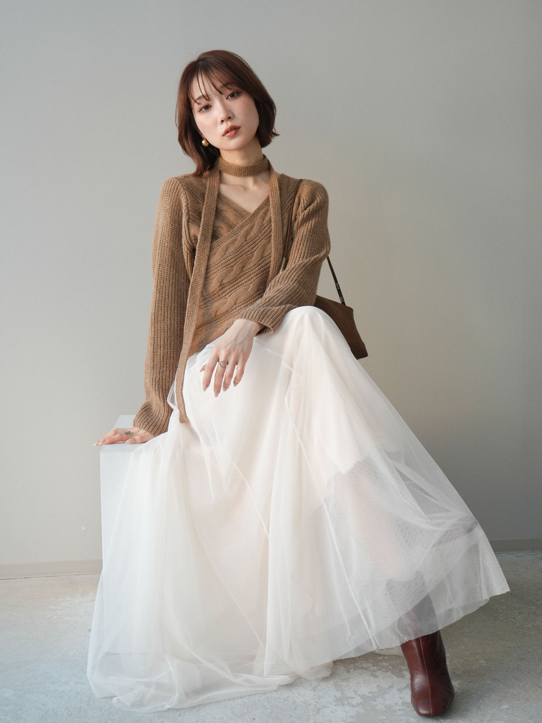 [予約]ケーブル編みクロスニットトップス/camel