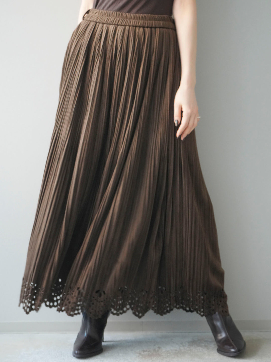 [予約]パンチングデザインスエードプリーツスカート/brown