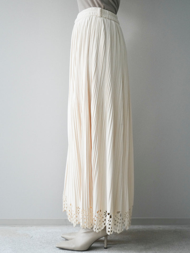 [予約]パンチングデザインスエードプリーツスカート/ivory