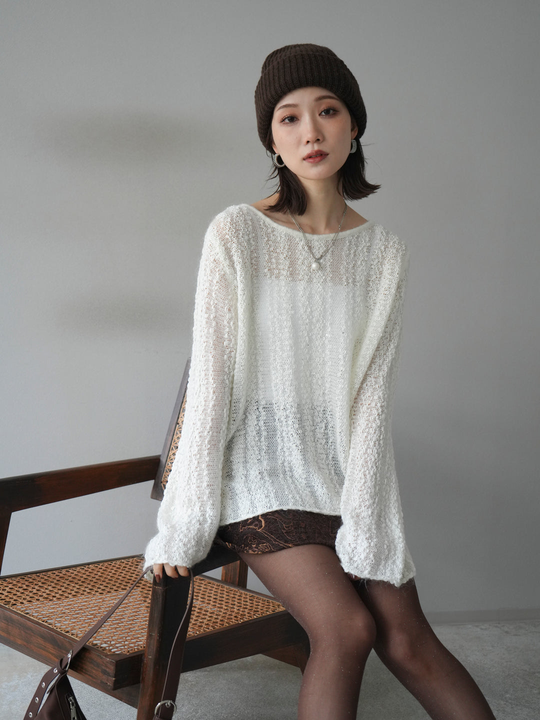 [予約]スパンコール異素材ストライプニットプルオーバー/white