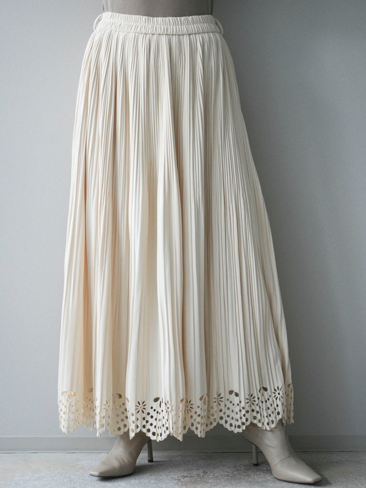 [予約]パンチングデザインスエードプリーツスカート/ivory