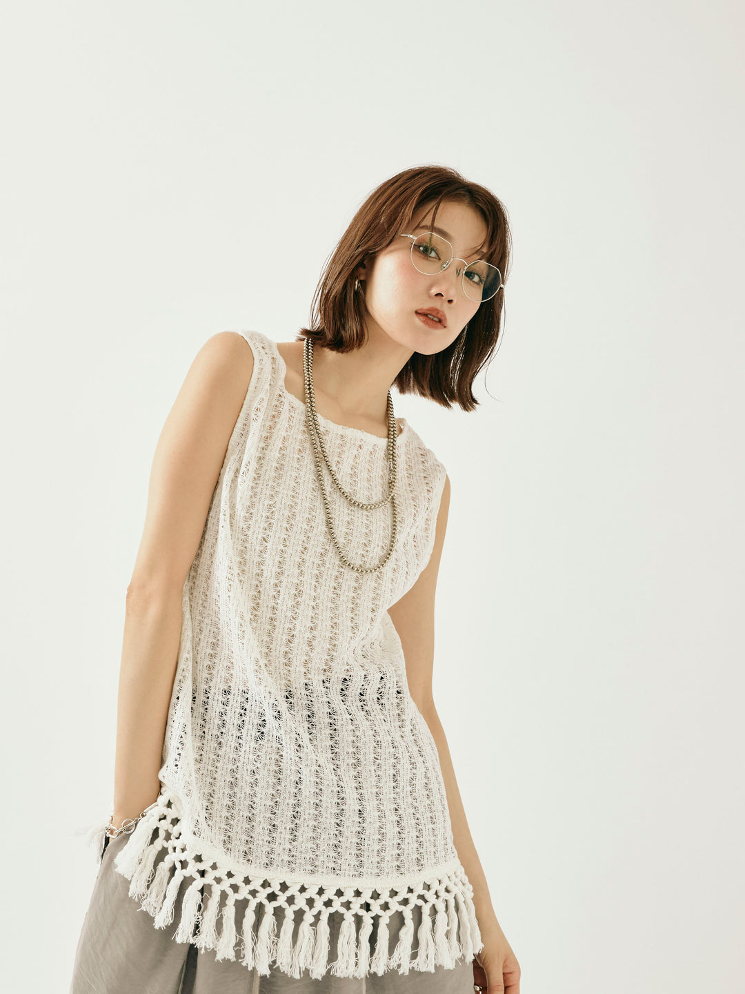 [予約]フリンジ透かし編みニットベスト/ホワイト