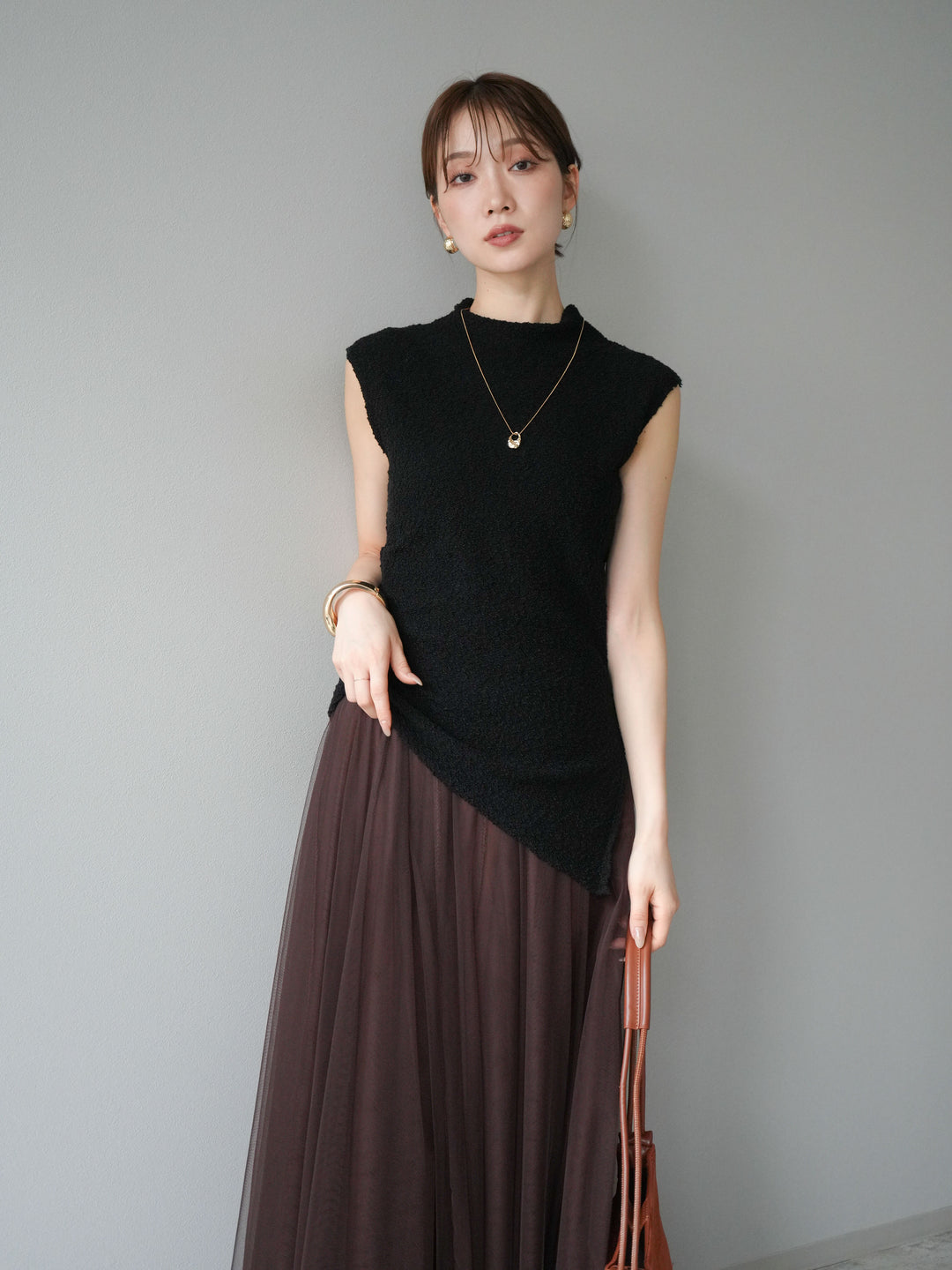 [SET]ブークレアシメニットノースリーブトップス+チュールボリュームスカート(2set)