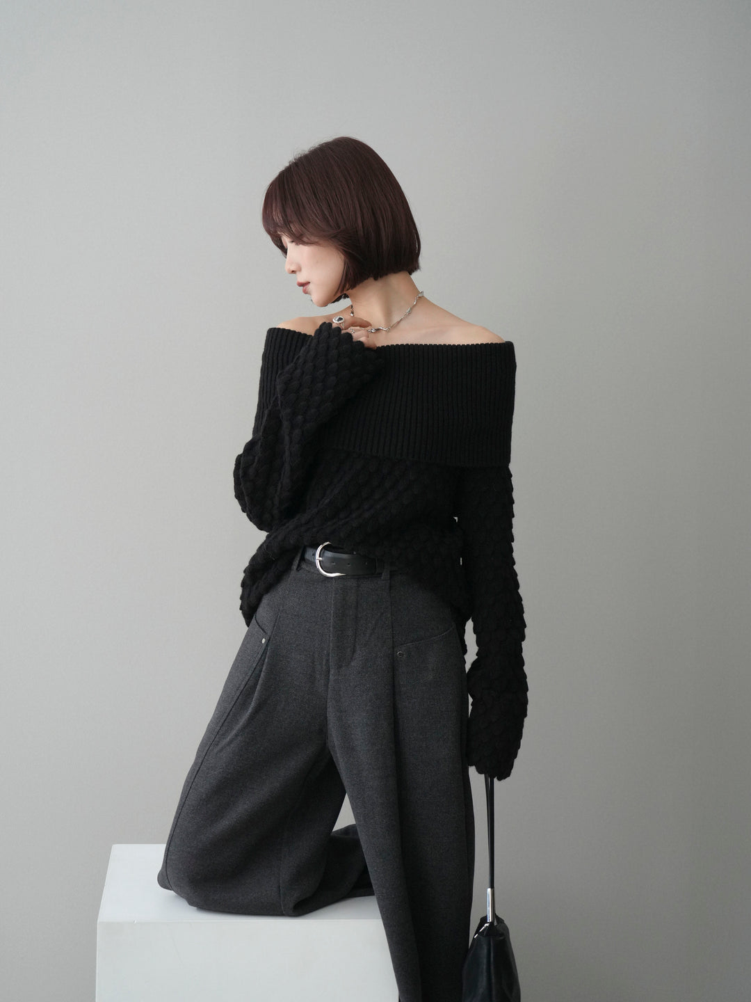 [予約]ポコポコ編みオフショルニットプルオーバー/black