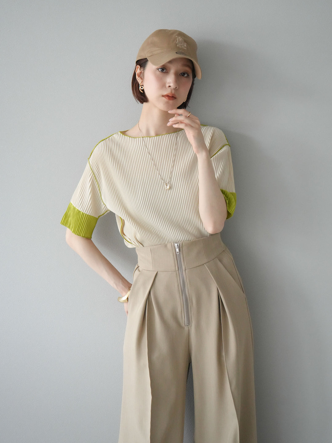 [予約]配色プリーツハーフスリーブトップス/アイボリー