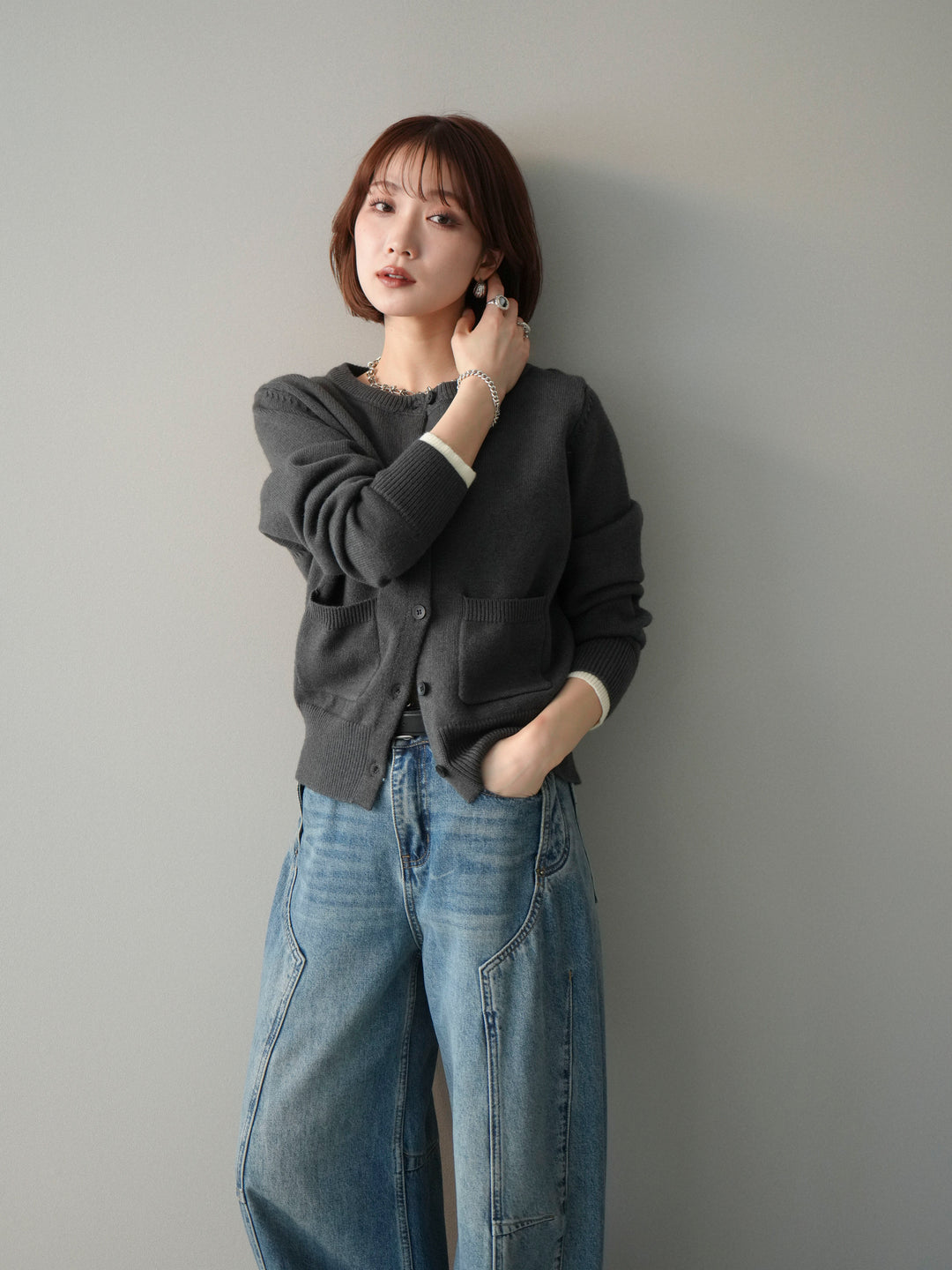 [予約]袖配色ミニポケットカーディガン/charcoal