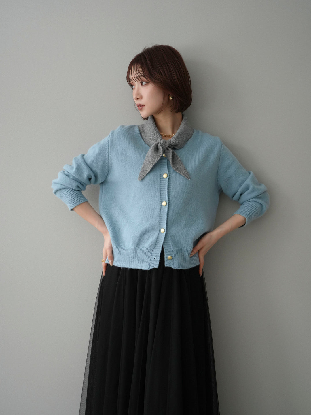 [予約]デザイン襟ニットカーディガン/blue