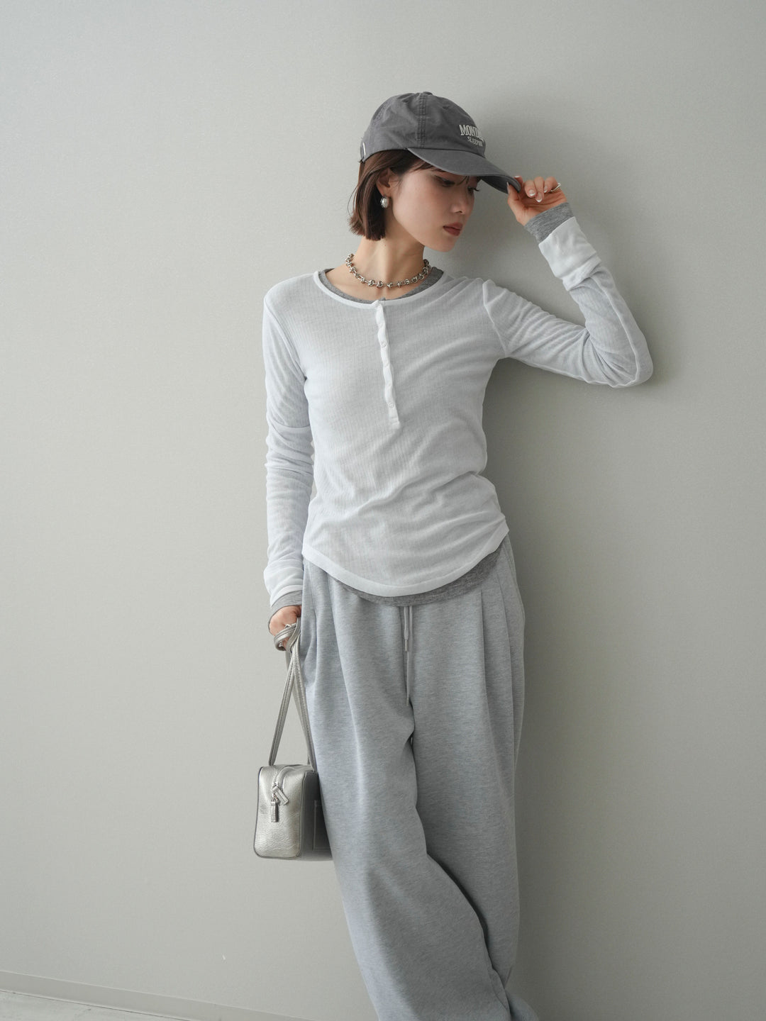 [予約]シアーリブヘンリーネックロンT/white