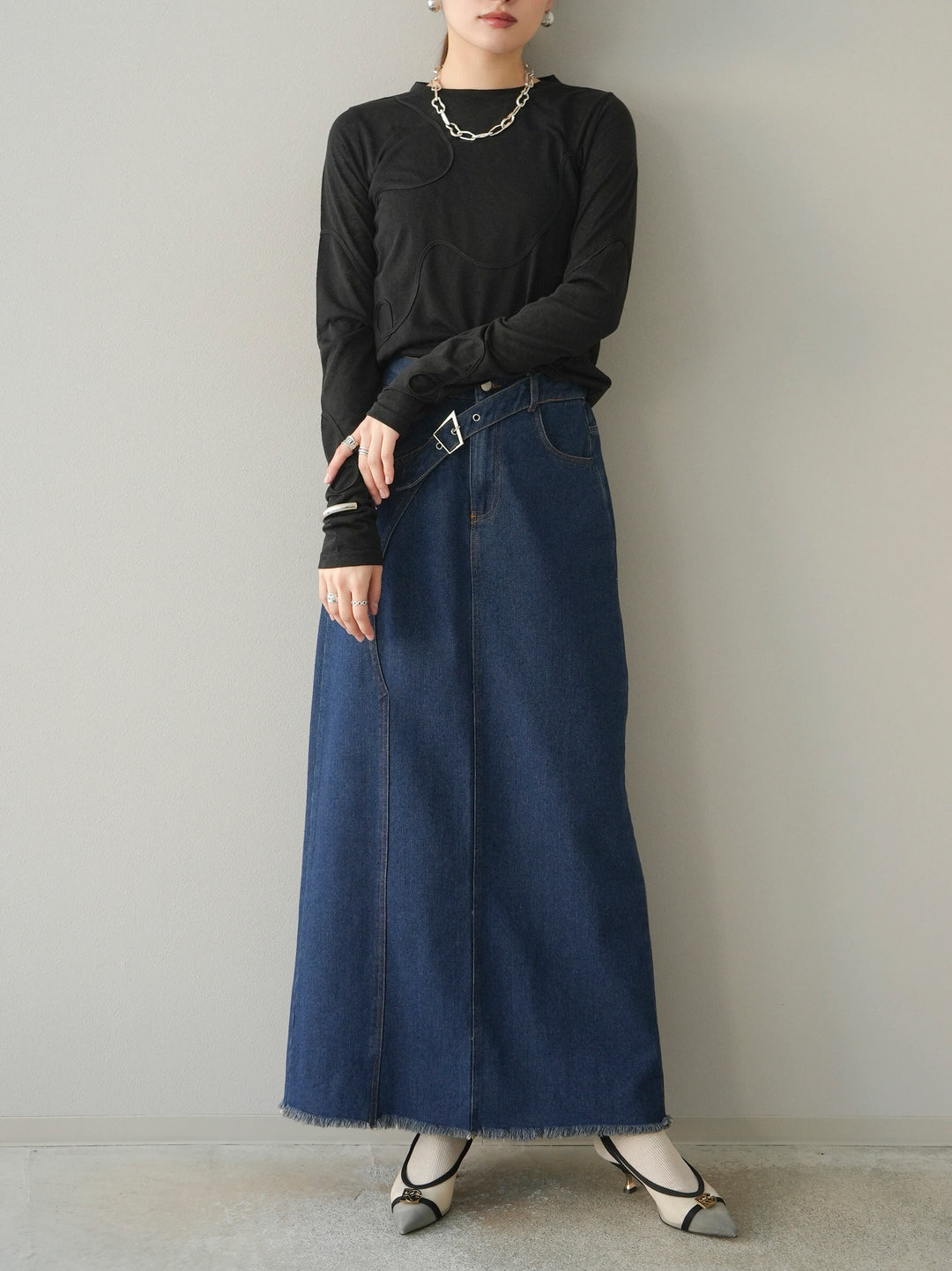 [預購] 繩繡透視長袖T卹 / 黑色