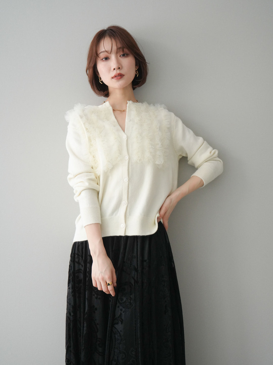 [SET]チュールフリルニットカーディガン+アンティーク柄フロッキーマキシスカート(2set)