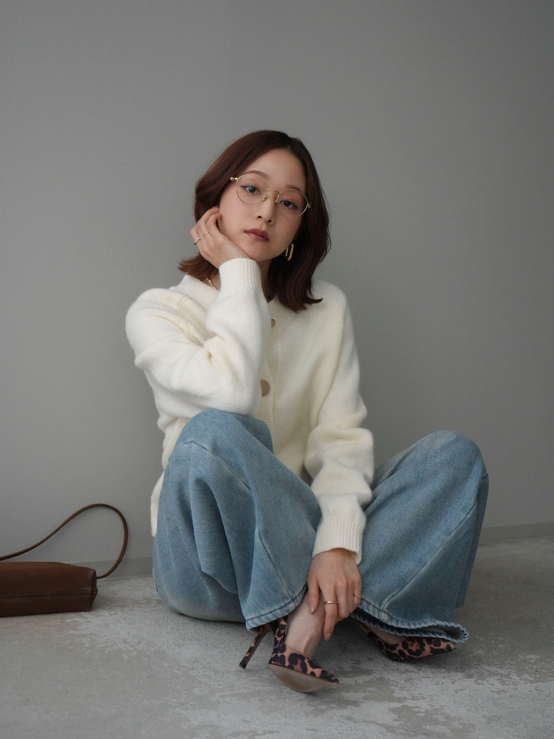 [SET]BIGボタンニットカーディガン+ベルト付裏起毛カーブデニムパンツ(2set)