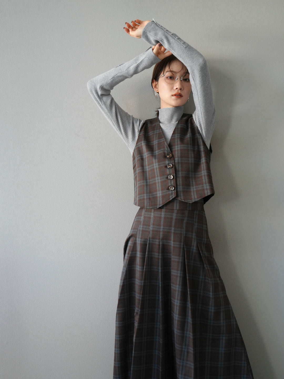 [予約]袖ボタンボトルネックリブニットトップス/杢グレー