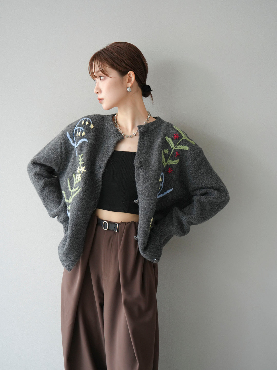[SET]フラワー刺繍ニットカーディガン+ベルト付タックワイドパンツ(2set)