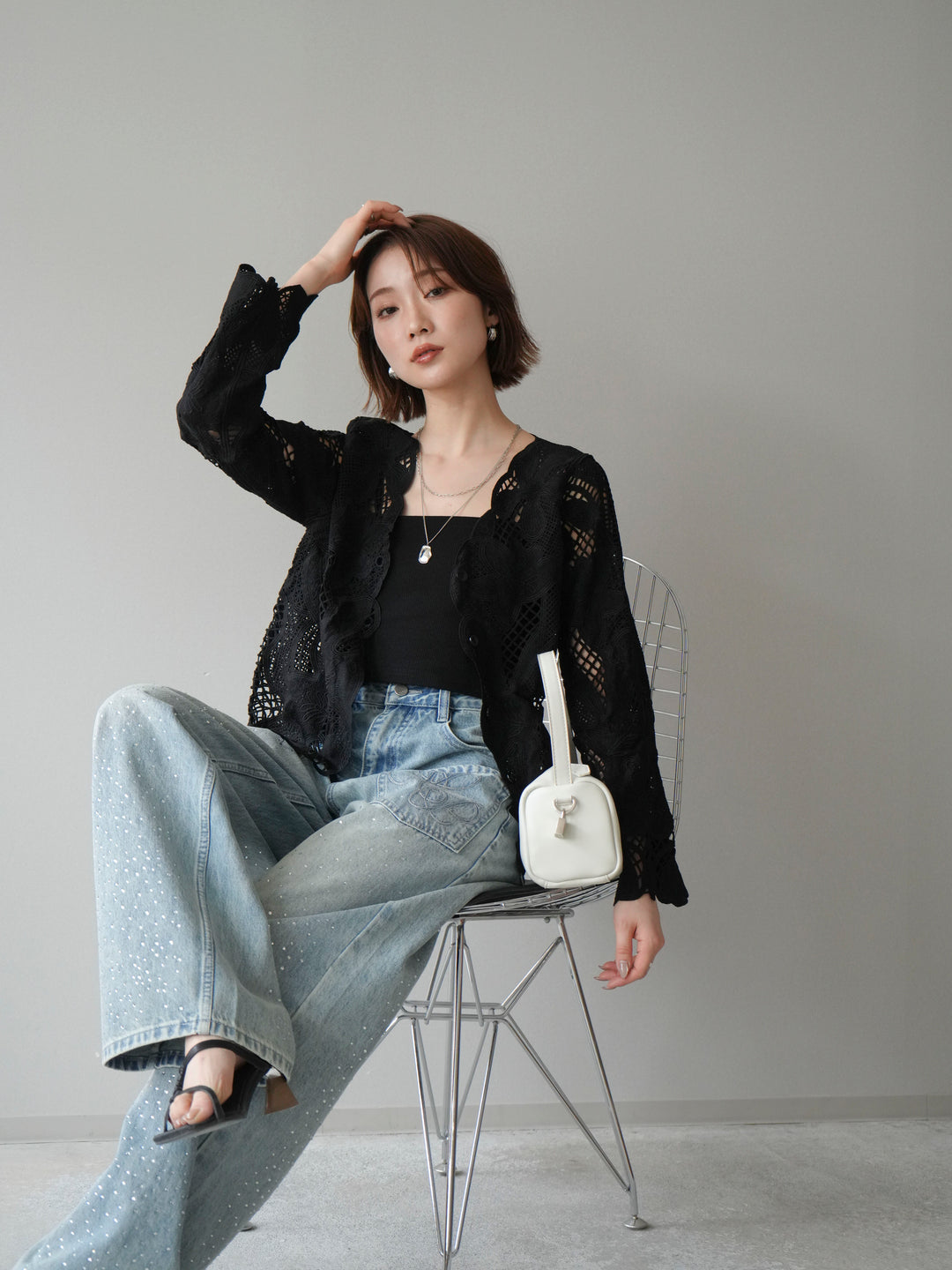 【套裝】3D蕾絲蕾絲上衣+內建胸罩羅紋抹胸吊帶背心（兩件組）