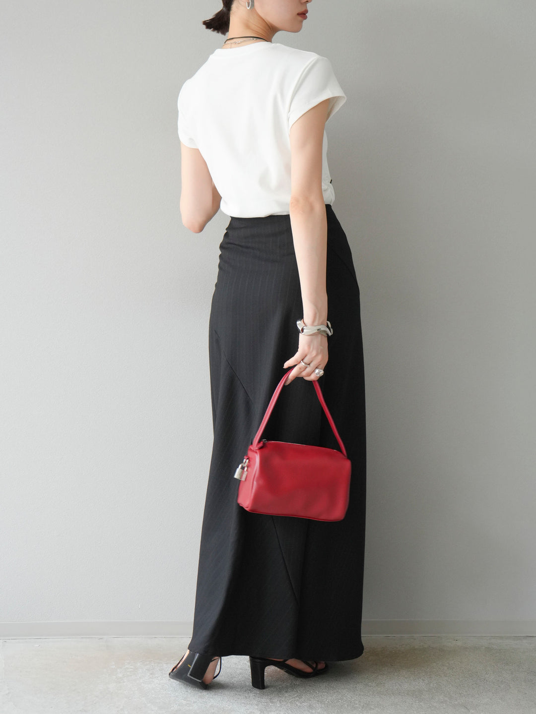 [SET]刺繍ロゴTシャツ＆レザーポーチネックレスSET +サイド巻きツイルスカート(2set)