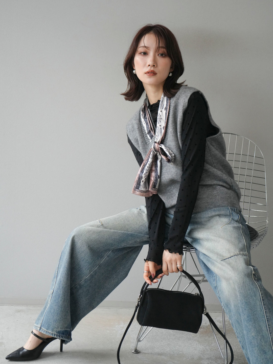 [予約]スカーフ付きニットベスト/gray