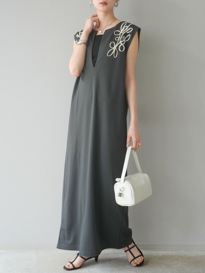 [予約]ライトポンチコード刺繍ワンピース/チャコール