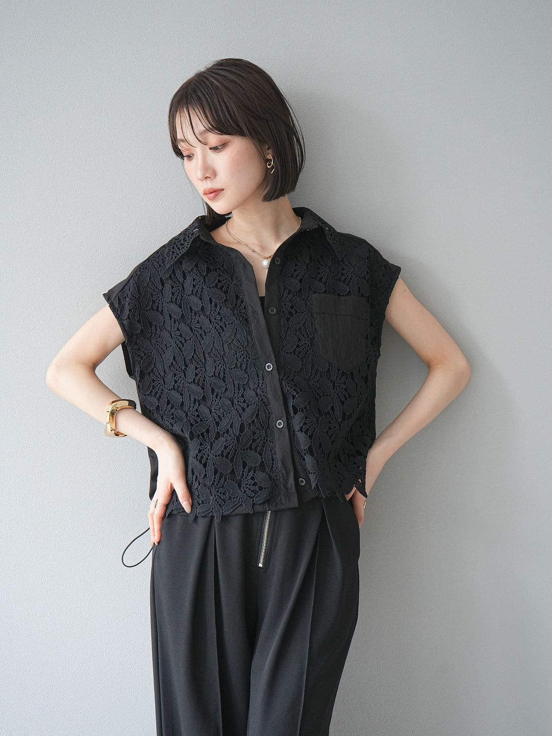 【預購】蕾絲分層抽繩襯衫/黑色